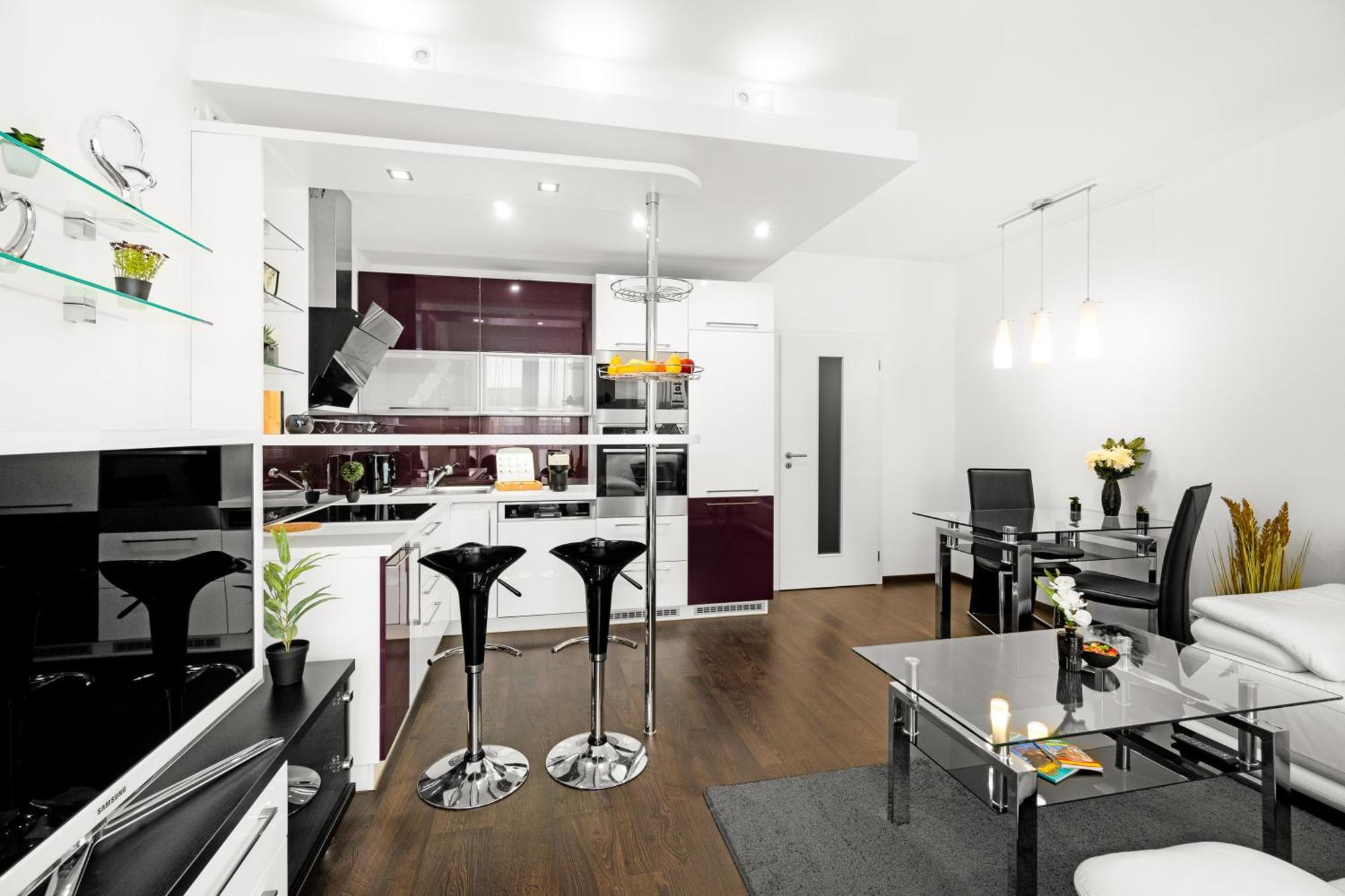 Bnb New Beautiful Apartment In The Center Of Ostrava With Option Garage Parking 외부 사진