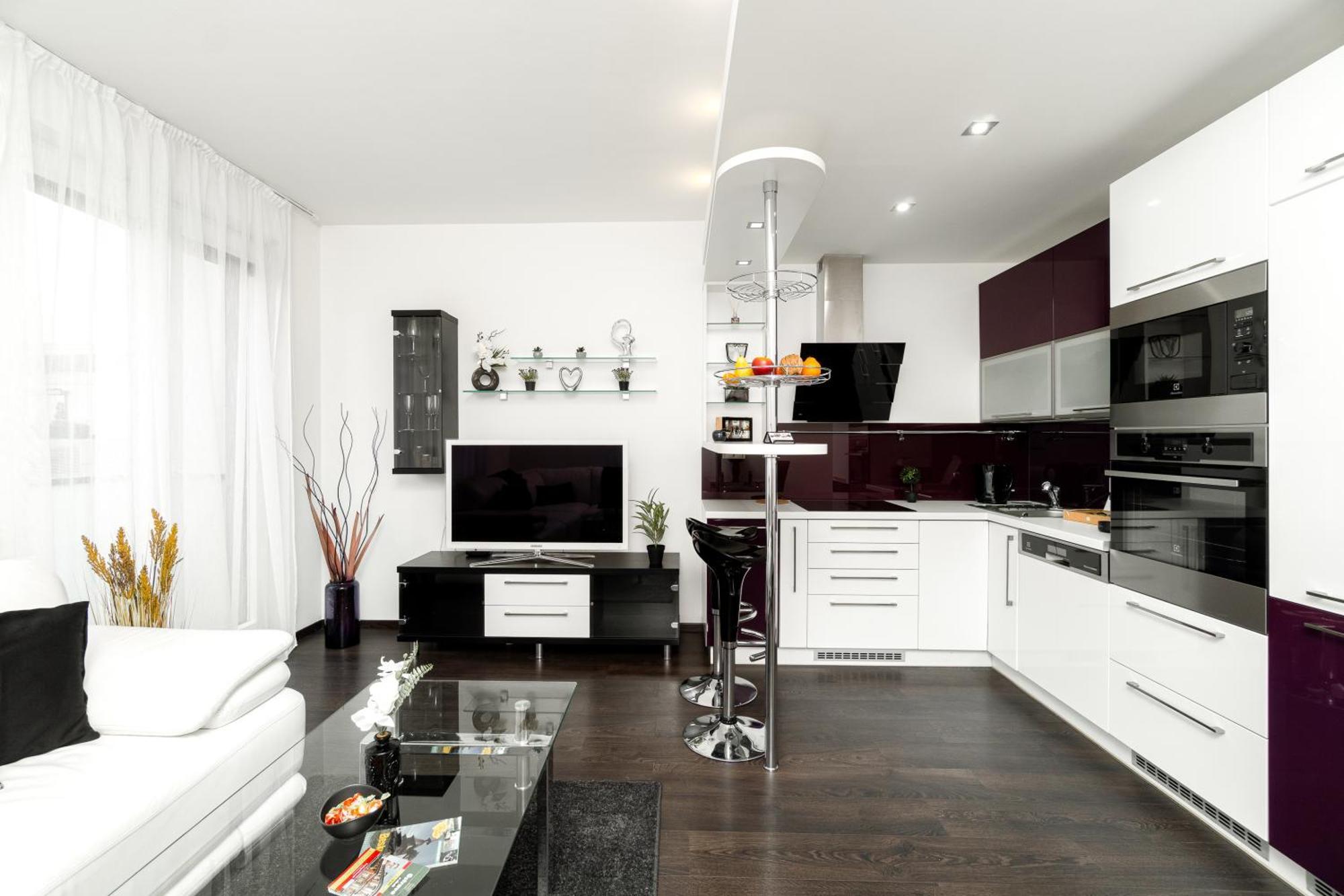 Bnb New Beautiful Apartment In The Center Of Ostrava With Option Garage Parking 외부 사진