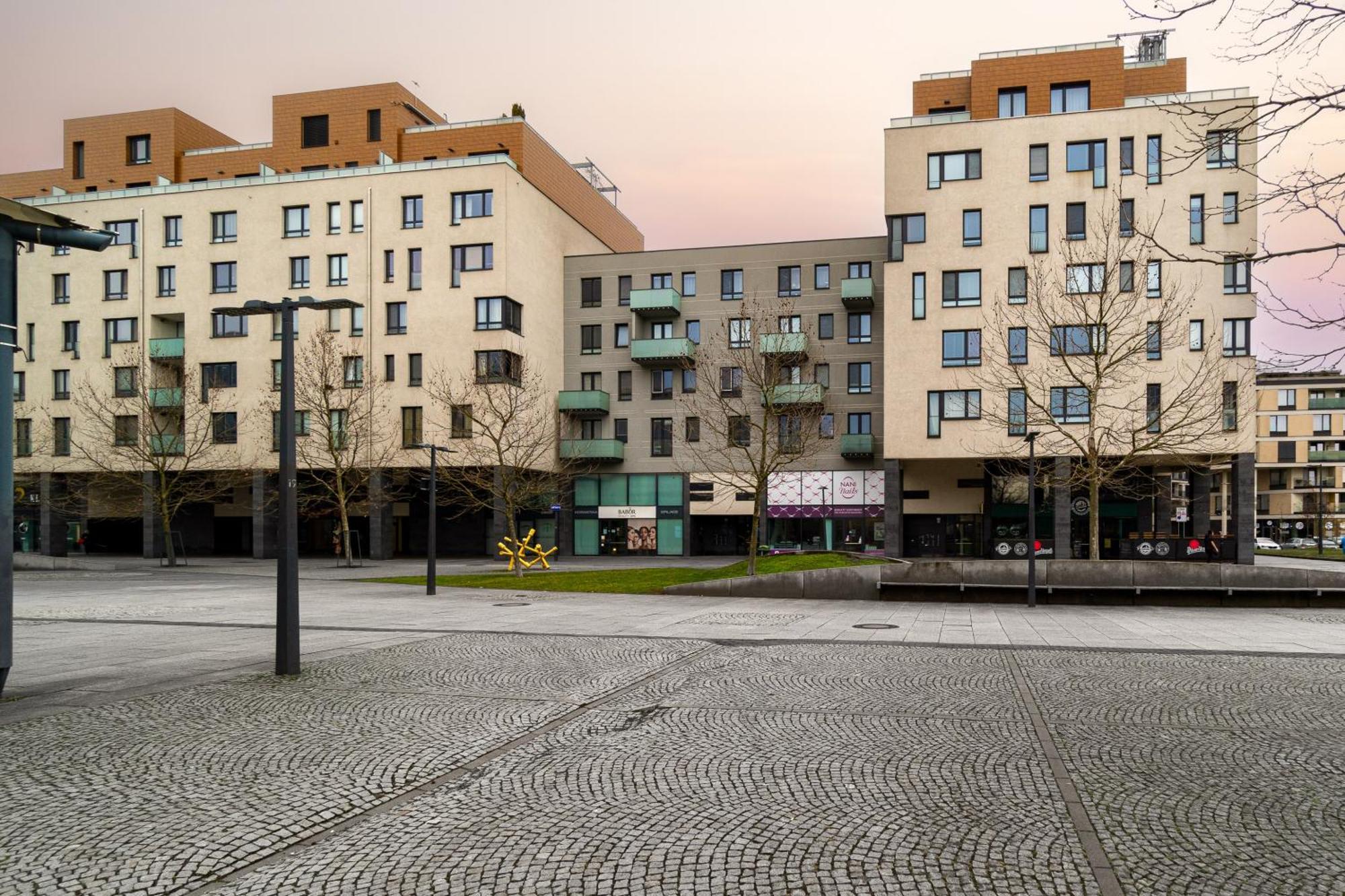 Bnb New Beautiful Apartment In The Center Of Ostrava With Option Garage Parking 외부 사진